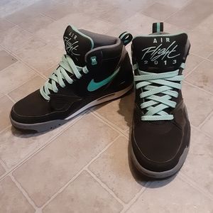SOLD: NIKE AIR Jordan's Flight 13 *size 9.5*